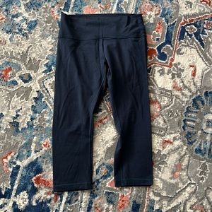 Lululemon Wunderunder 22” Crop Leggings Size 12 Blue
